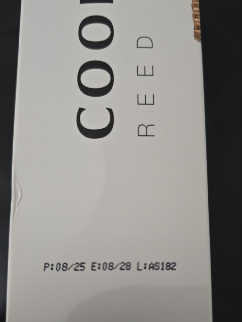 Alya Cool Linen Reed Diffuser - Picture 3 of 4